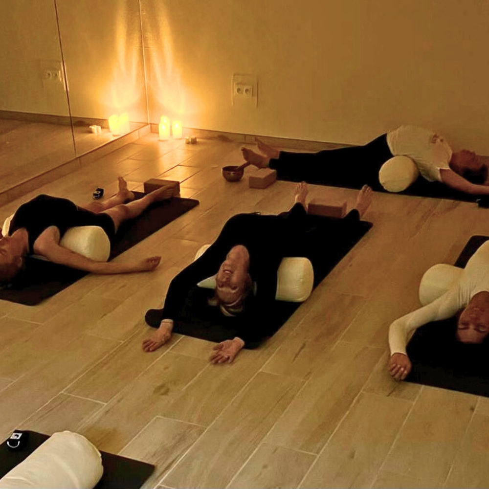 Studio Yoga Rythm mazargues marseille cours abonnement yoga enfant dos hatha débustant